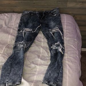 I haven’t wears these in forever mines well get rid of them , great condition .